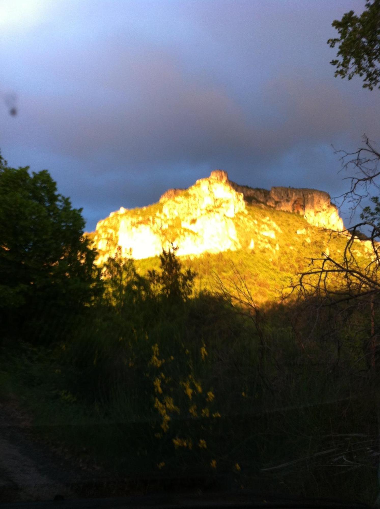 Mymoustiers Villa Ruang foto
