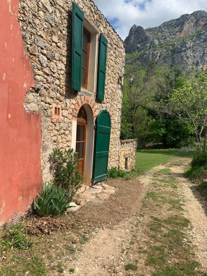 Mymoustiers Villa Bagian luar foto